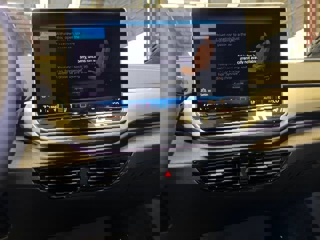 New 2025 Volkswagen ID.4 Pro S image 17