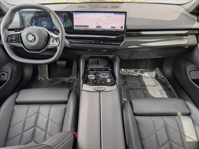 Certified 2025 BMW 530i RWD image 19