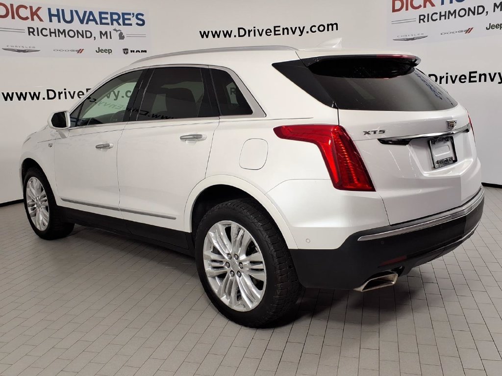 Used 2019 Cadillac XT5 Premium Luxury FWD image 6