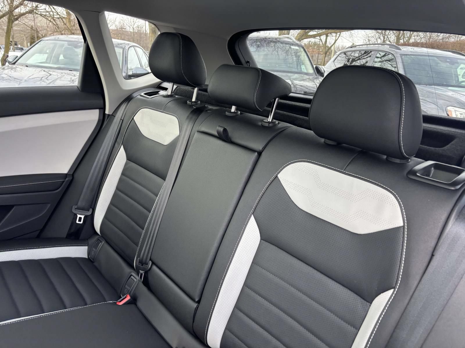 New 2026 Volkswagen Taos SEL AWD/4WD image 28