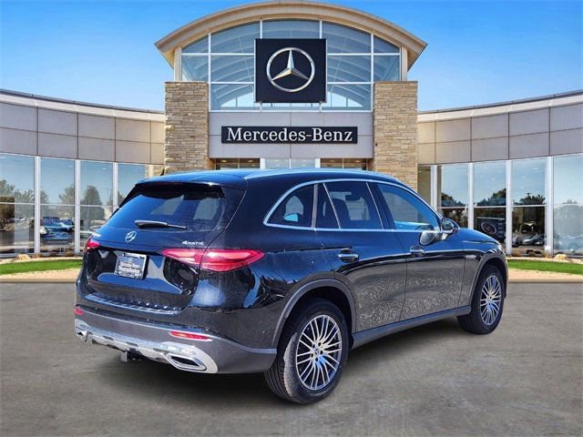 Certified 2026 Mercedes-Benz GLC 300 4MATIC image 4