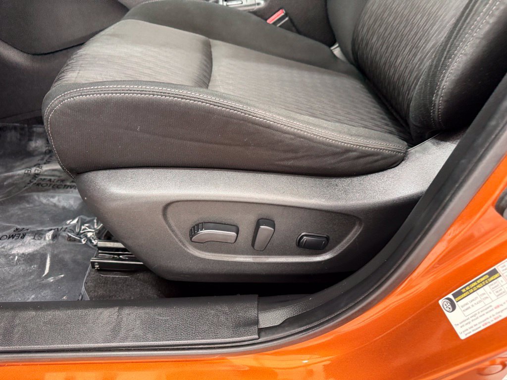 Used 2020 Nissan Rogue SV FWD image 14