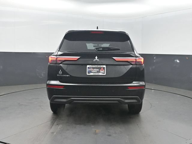 New 2026 Mitsubishi Outlander ES FWD image 31