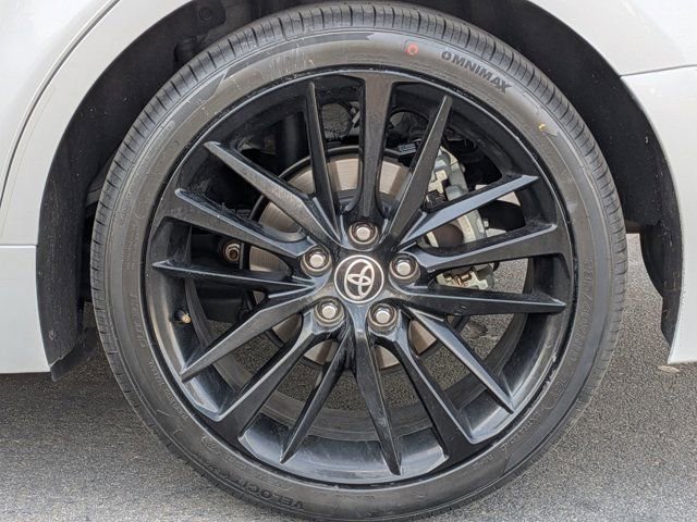 Used 2021 Toyota Camry XSE image 13