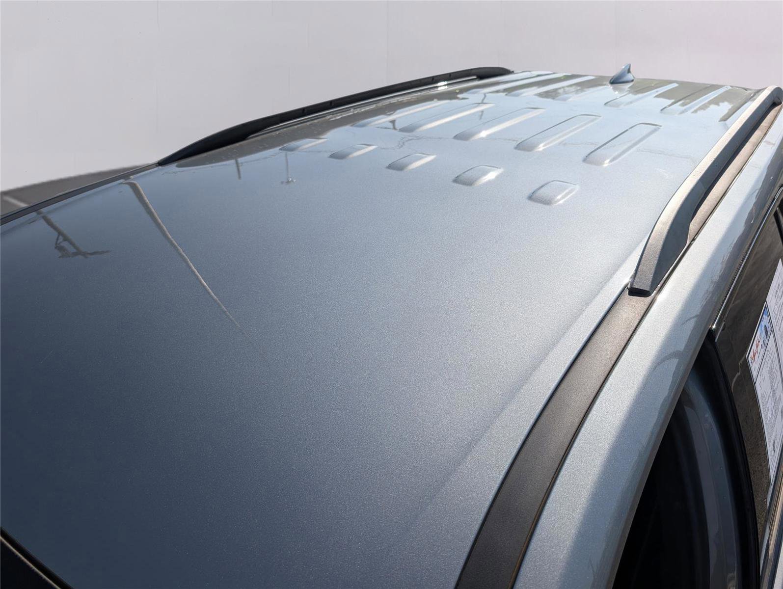 Used 2023 Chevrolet Traverse RS image 40