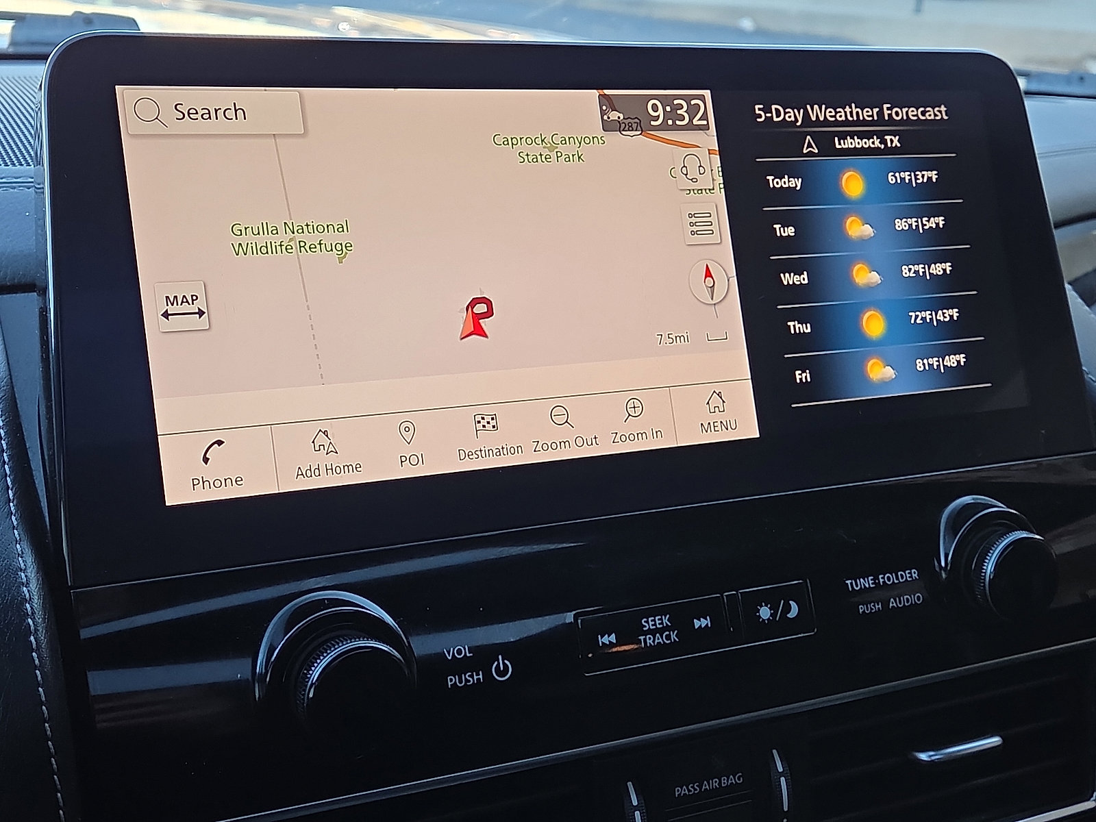 Used 2021 Nissan Armada Platinum w/ Captain's Chairs Package image 13