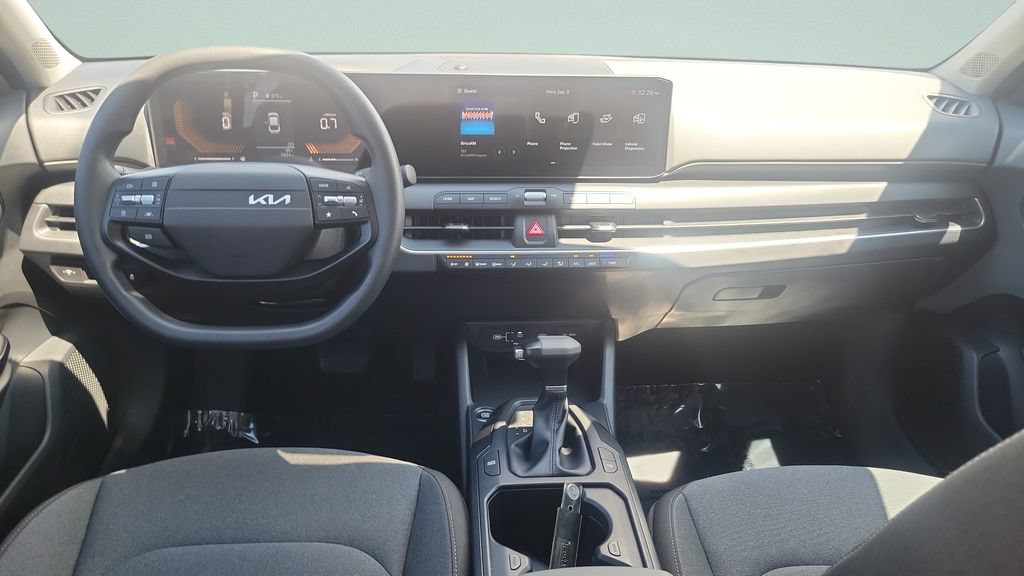 Used 2025 Kia K4 FWD image 11