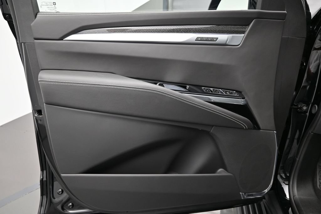 Certified 2026 Cadillac Escalade V w/ LPO, Floor Liner Package AWD/4WD image 11
