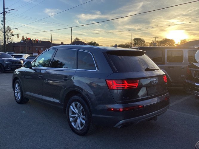 Used 2019 Audi Q7 3.0T Premium image 3
