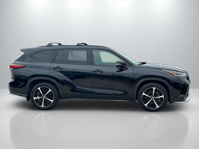 Certified 2021 Toyota Highlander XSE image 4