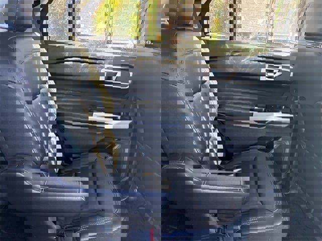 Used 2021 Ford Explorer XLT w/ Equipment Group 202A image 45