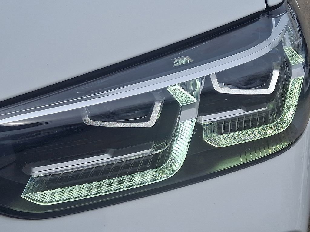 Certified 2023 BMW X4 xDrive30i w/ Premium Package image 10