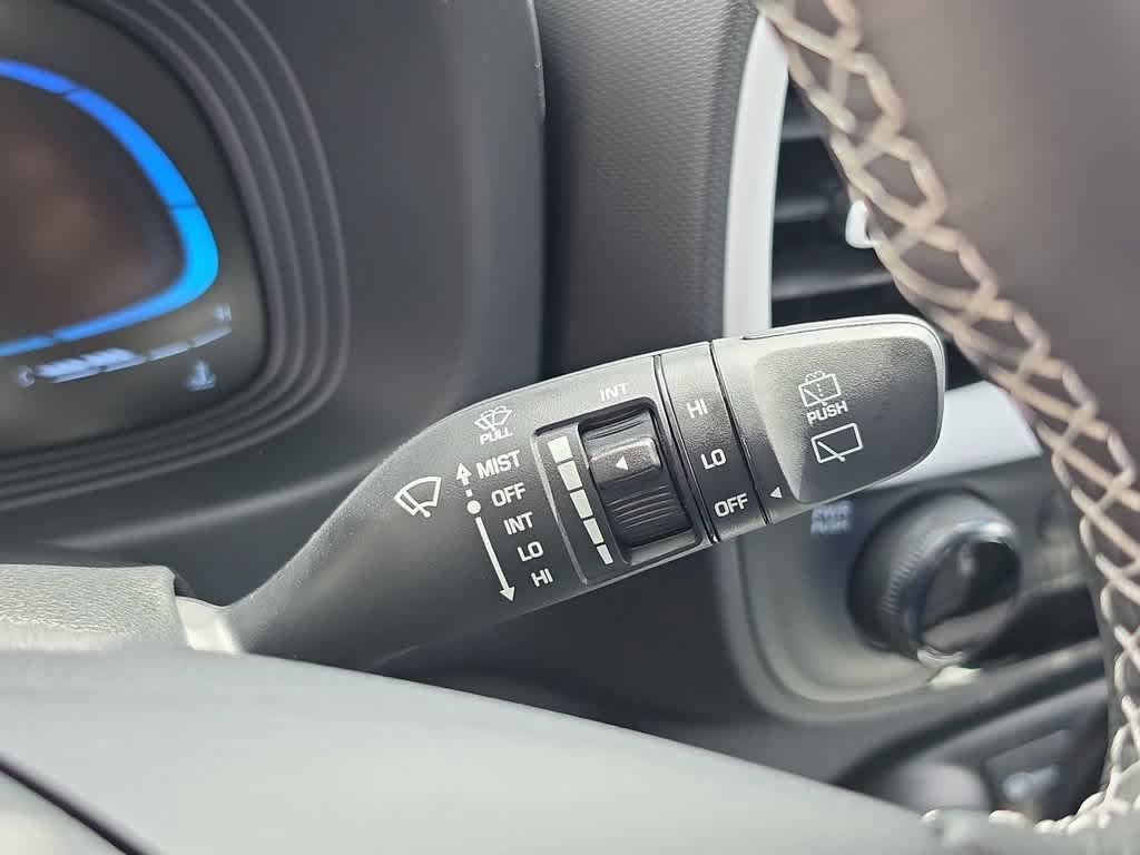 New 2026 Hyundai Venue SEL FWD image 26