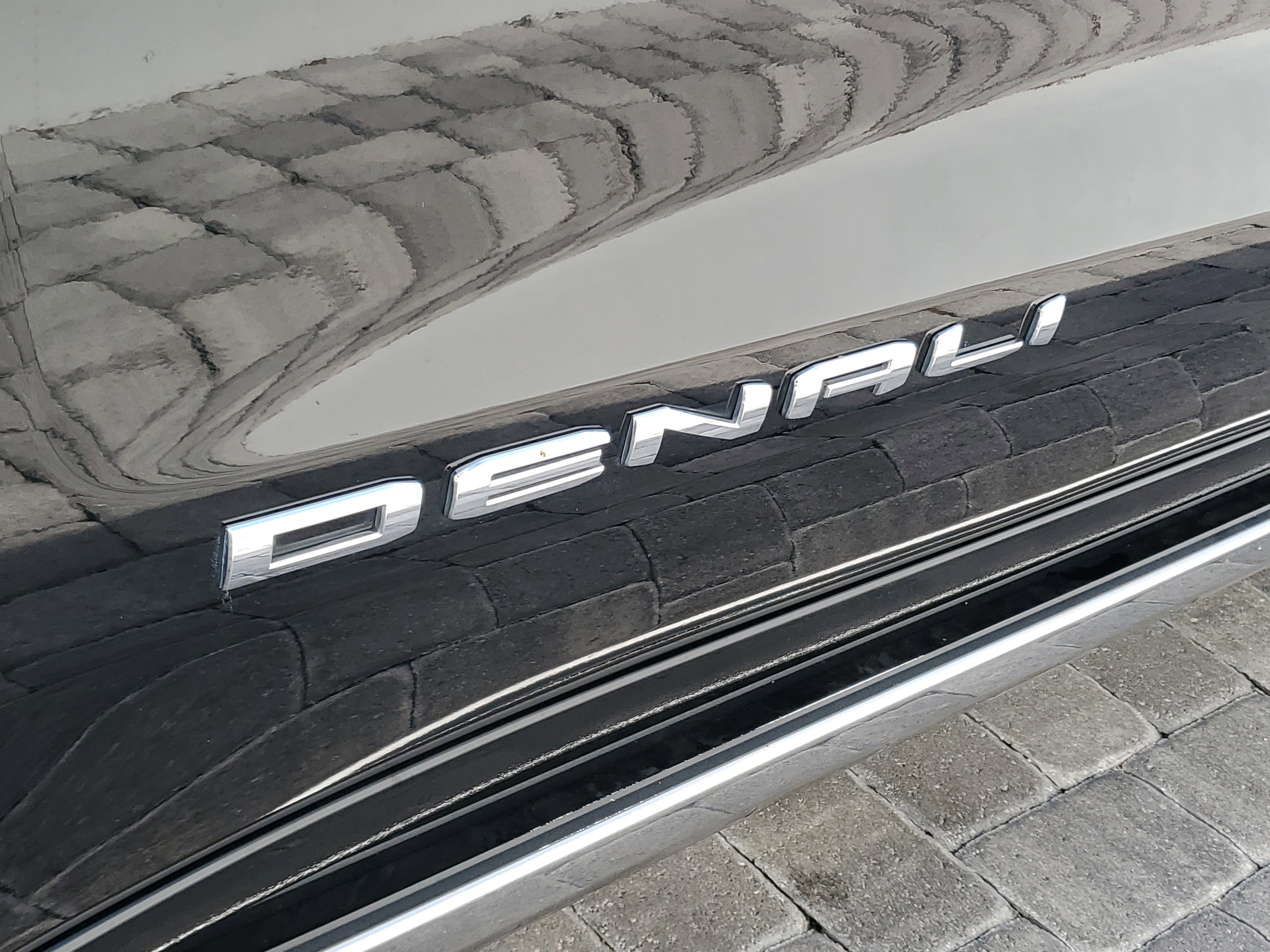 Used 2020 GMC Sierra 1500 Denali w/ Denali Ultimate Package image 9