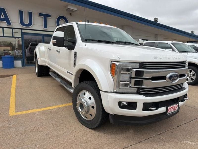 Used 2019 Ford F450 Limited AWD/4WD image 3