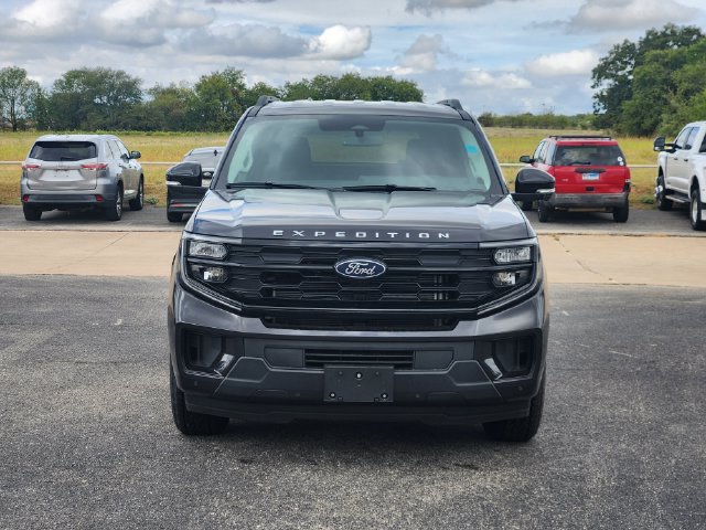 New 2026 Ford Expedition Active RWD image 2