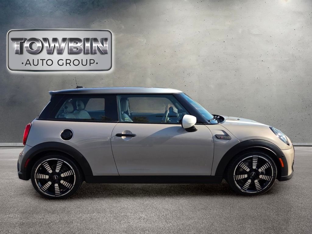 Used 2023 MINI Cooper S FWD image 3