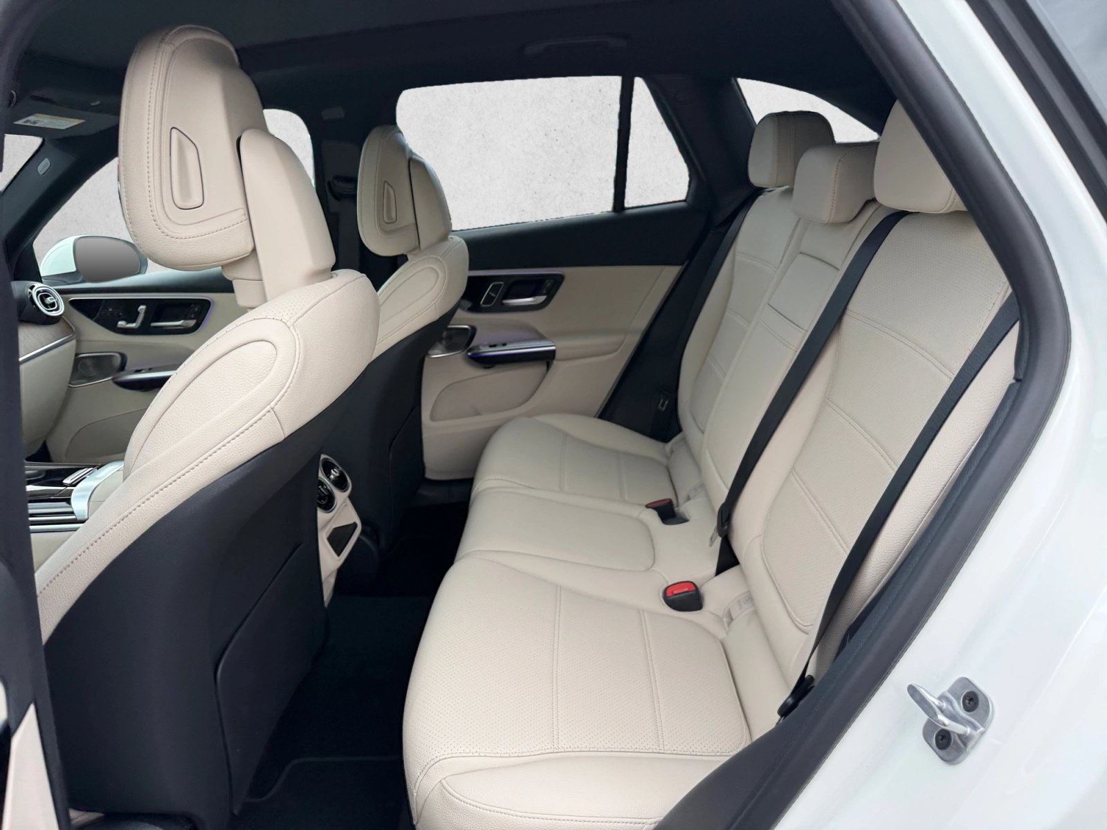 New 2026 Mercedes-Benz GLC 300 4MATIC image 17