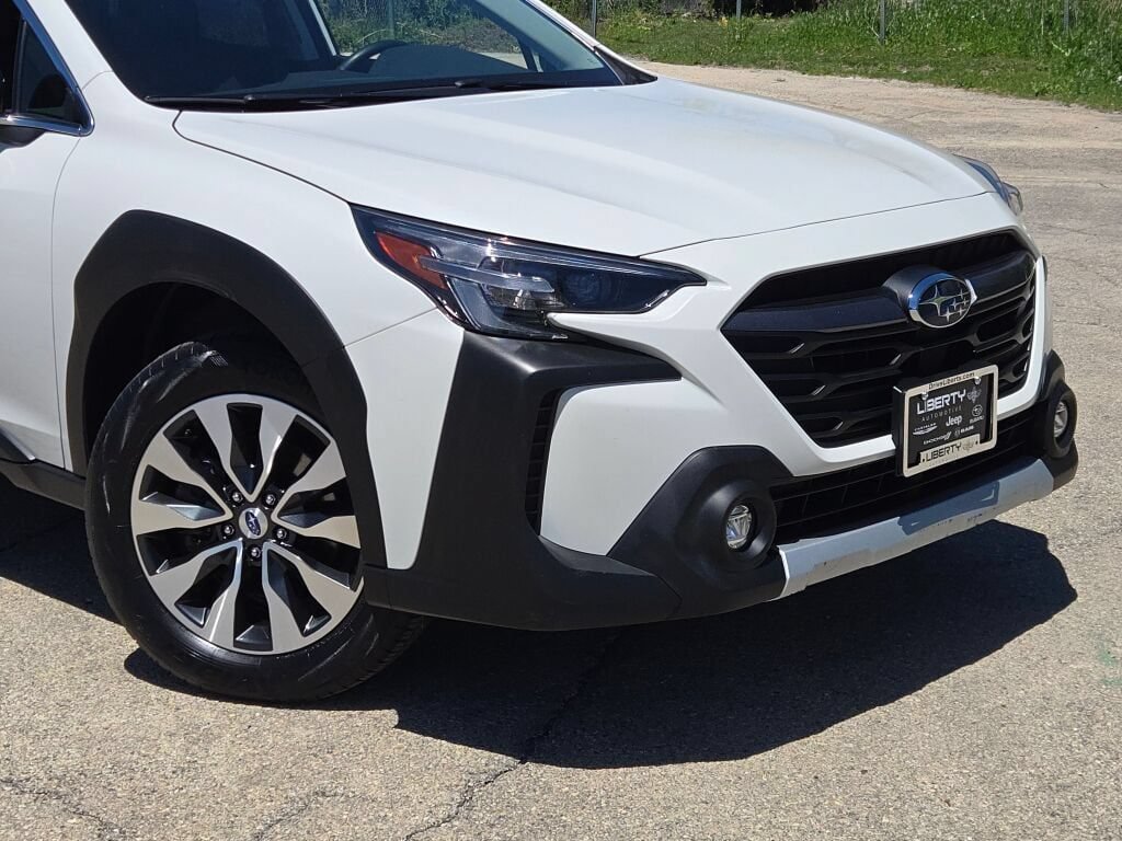 Certified 2024 Subaru Outback Limited AWD/4WD image 2