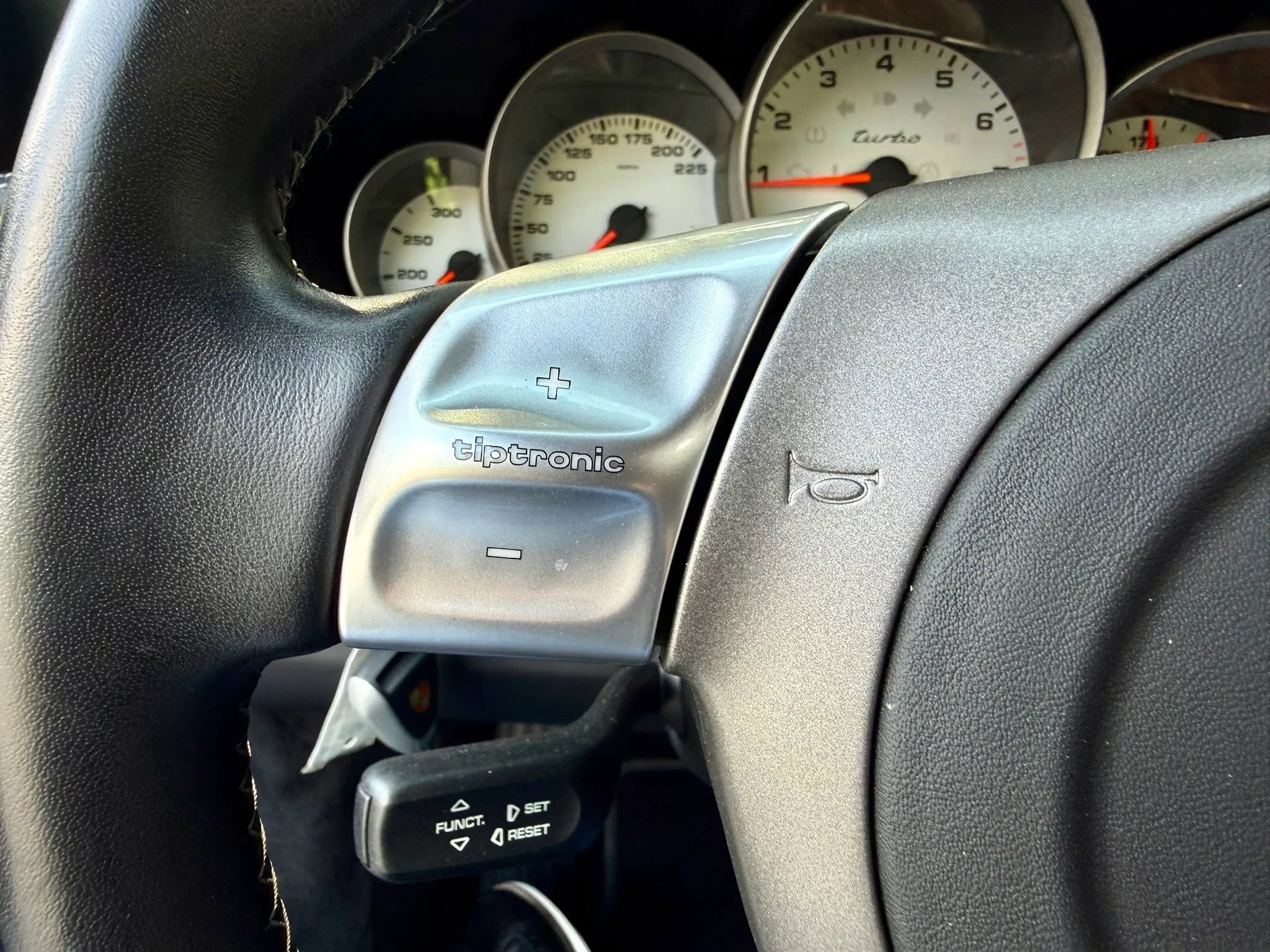 Used 2007 Porsche 911 Turbo AWD/4WD image 28