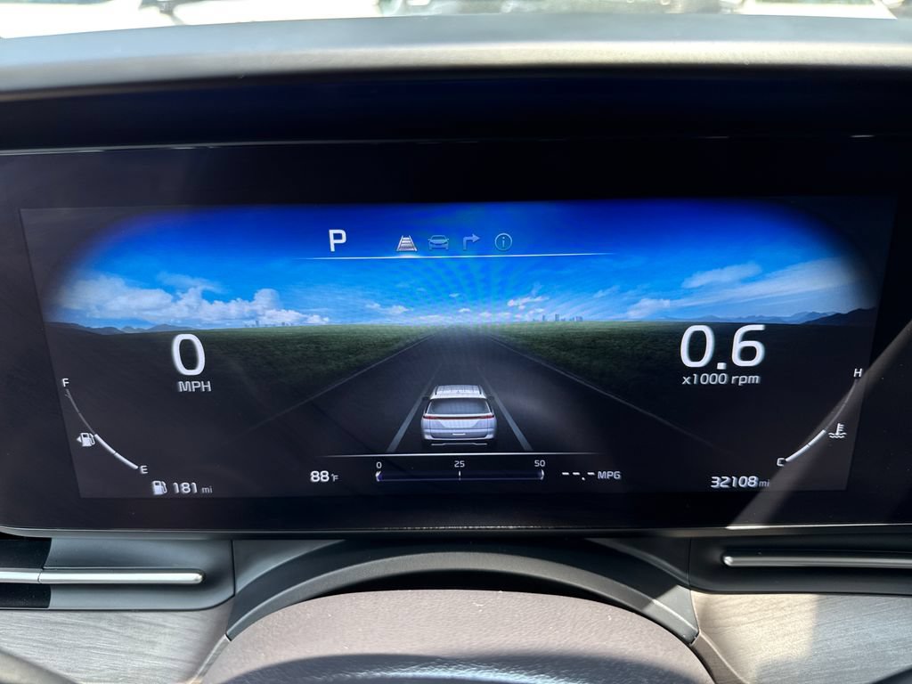 Used 2024 Kia Carnival SX FWD image 18
