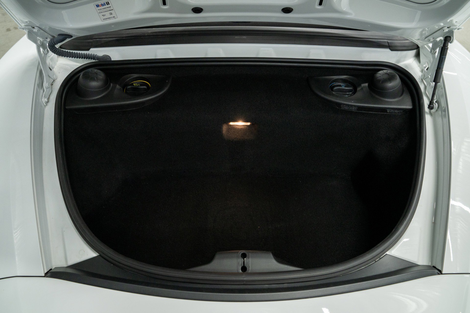 Used 2017 Porsche 718 Boxster image 11