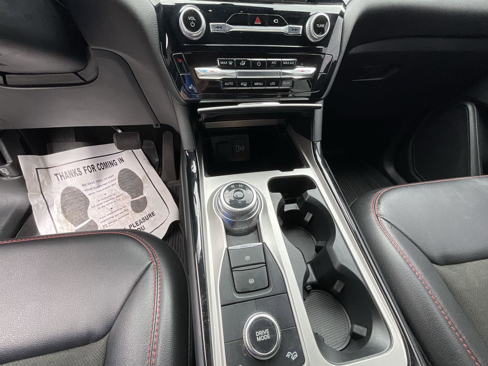 Used 2022 Ford Explorer ST-Line w/ Class IV Trailer Tow Package image 27