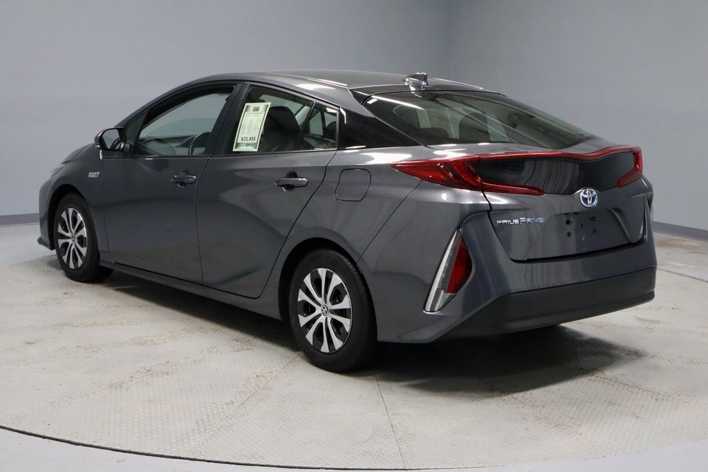 Used 2021 Toyota Prius Prime LE image 9