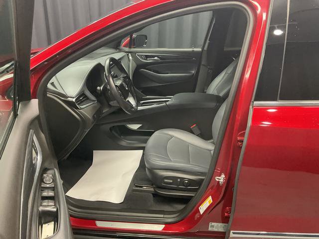 Used 2023 Buick Enclave Essence image 9