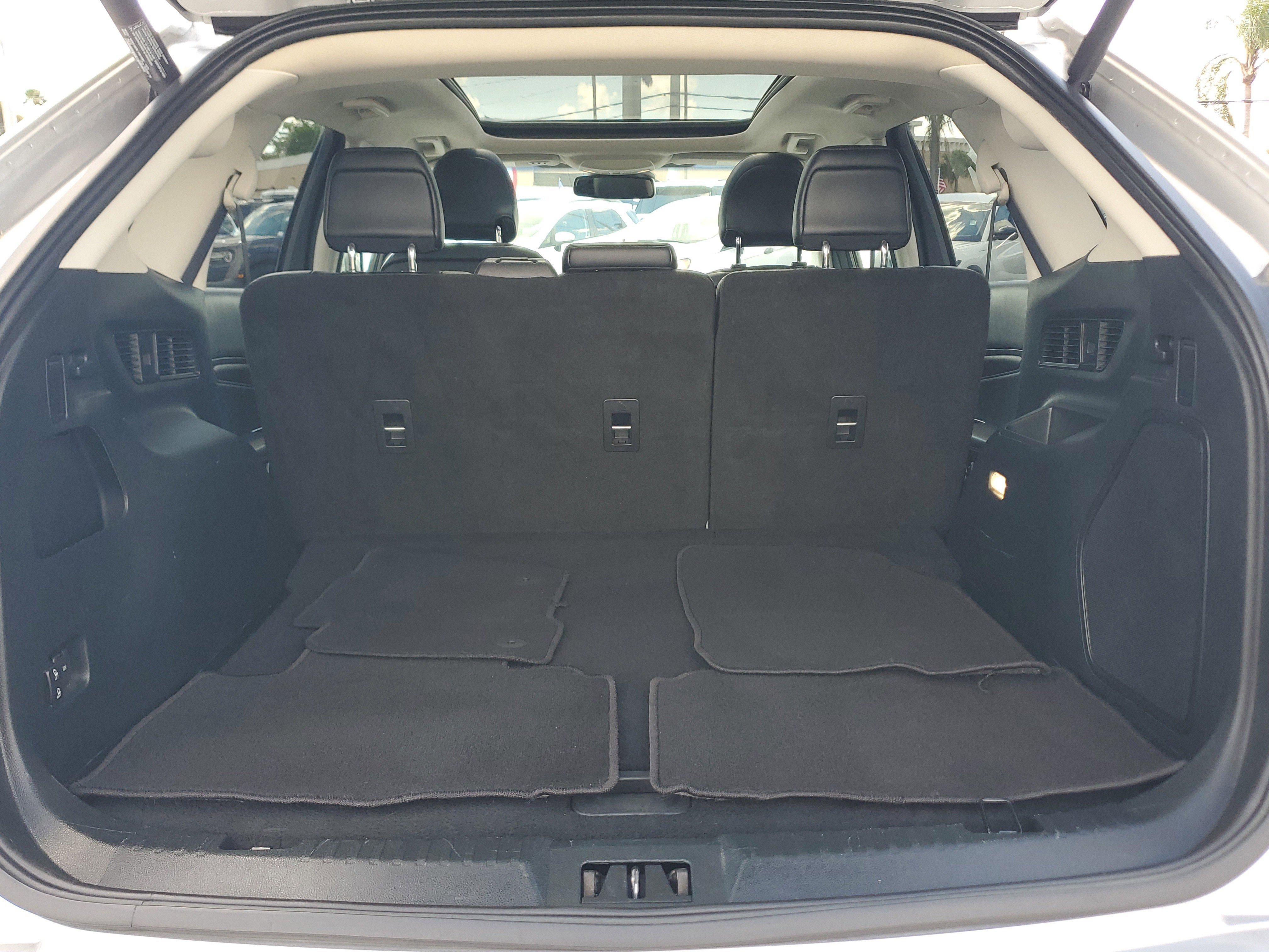 Used 2019 Ford Edge Titanium w/ Equipment Group 301A image 16