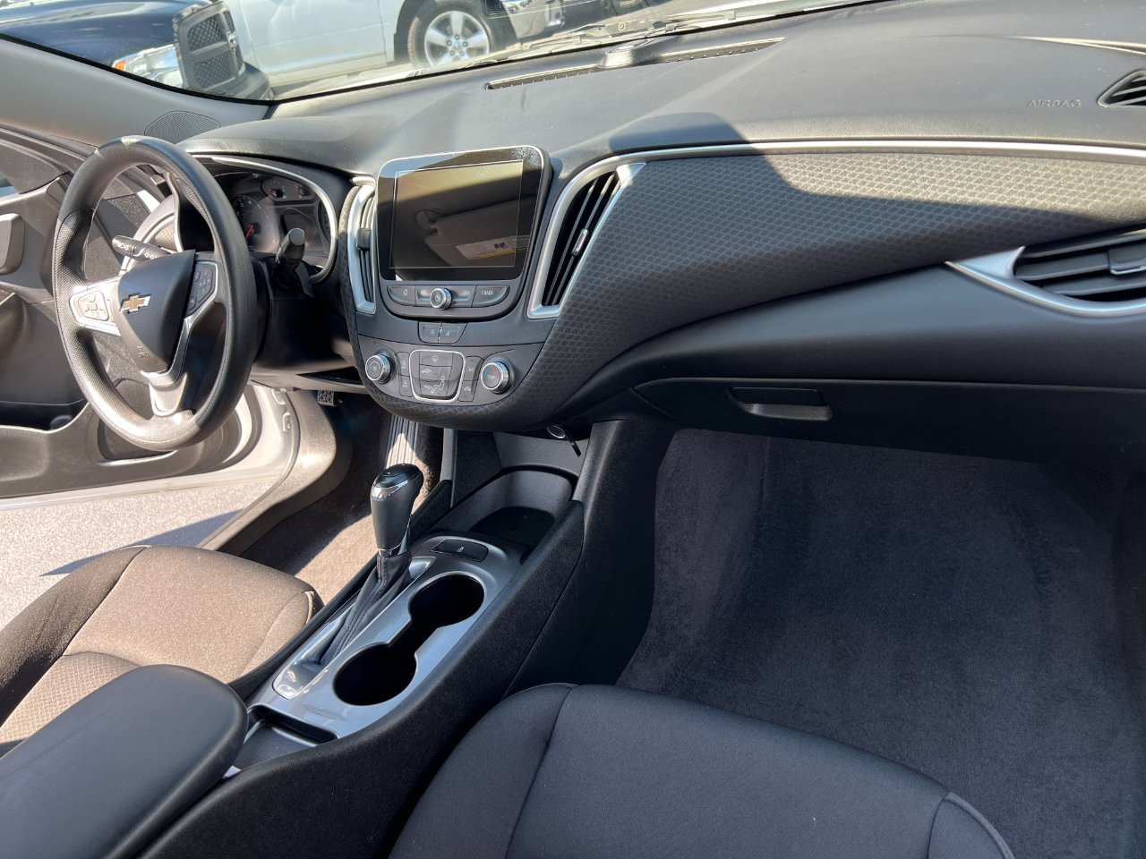 Used 2020 Chevrolet Malibu LS image 21