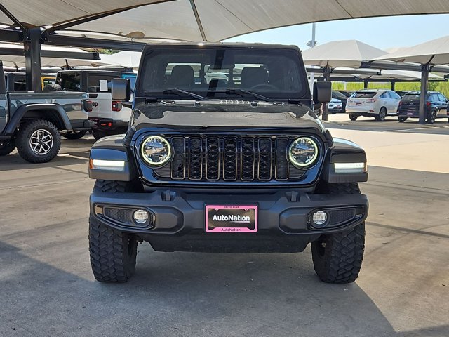 Used 2024 Jeep Gladiator Sport AWD/4WD image 2