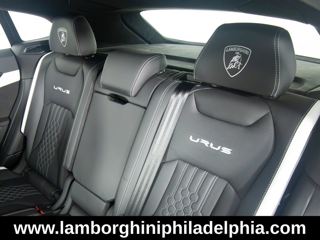 Used 2023 Lamborghini Urus S AWD/4WD image 44