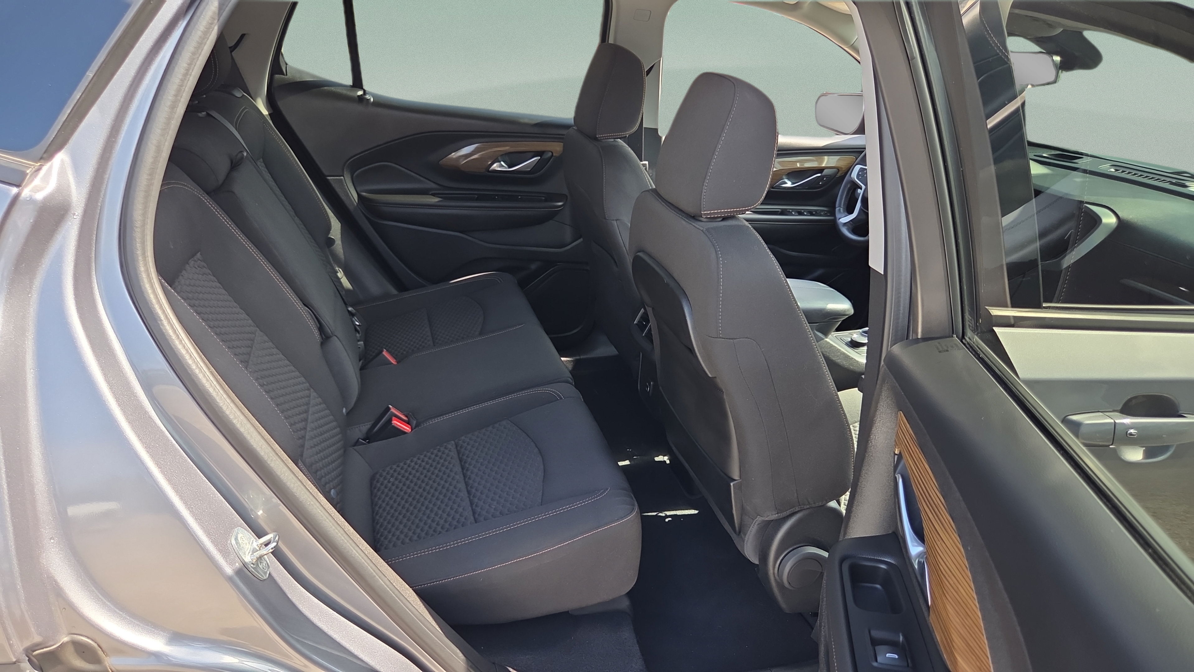 Used 2020 GMC Terrain SLE FWD image 14