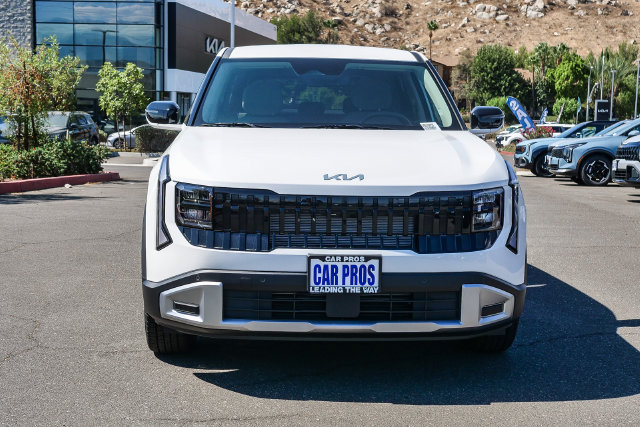 New 2027 Kia Seltos S FWD image 3