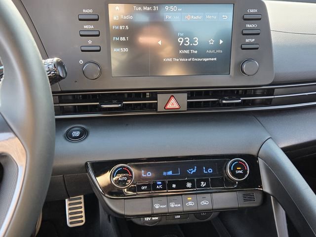 Used 2025 Hyundai Elantra Sport FWD image 17