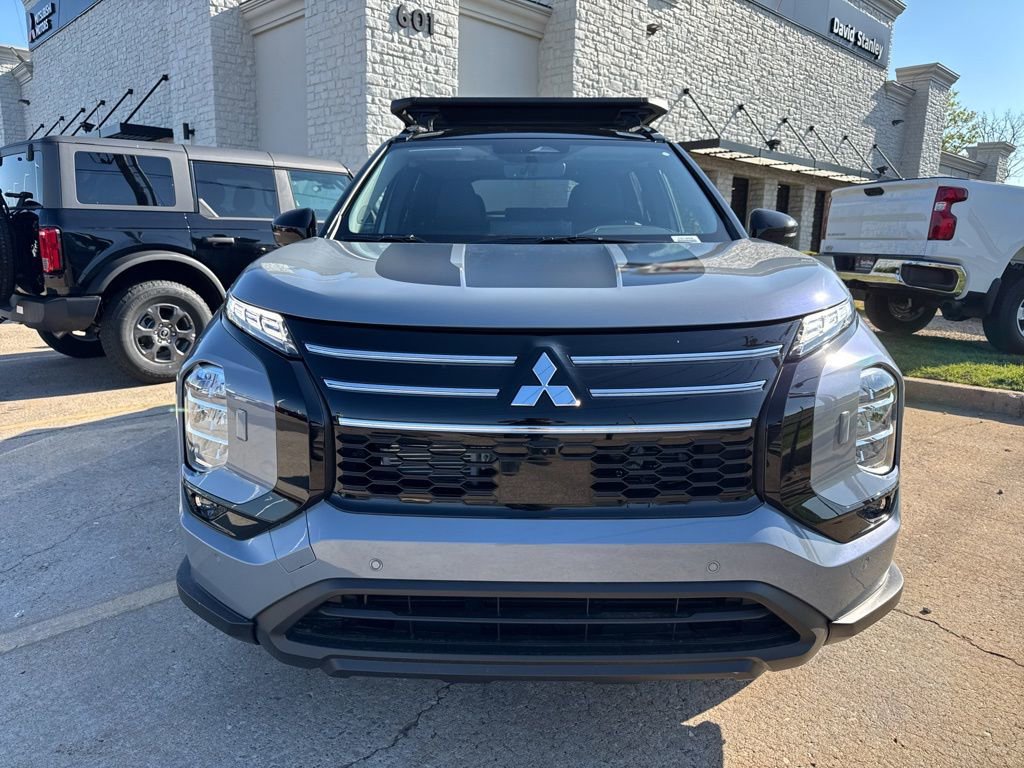 New 2026 Mitsubishi Outlander Trail Edition image 2