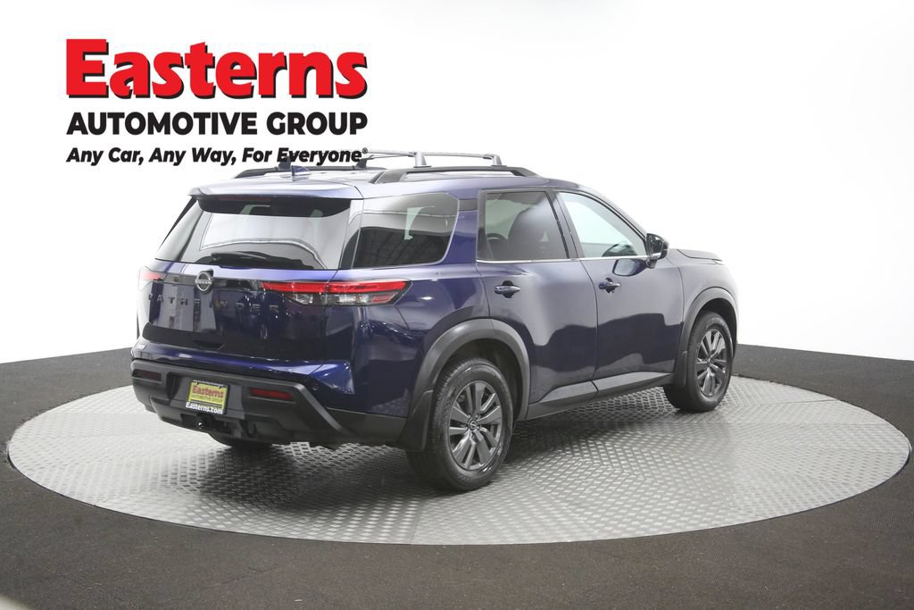 Used 2023 Nissan Pathfinder SV w/ SV Premium Package AWD/4WD image 42
