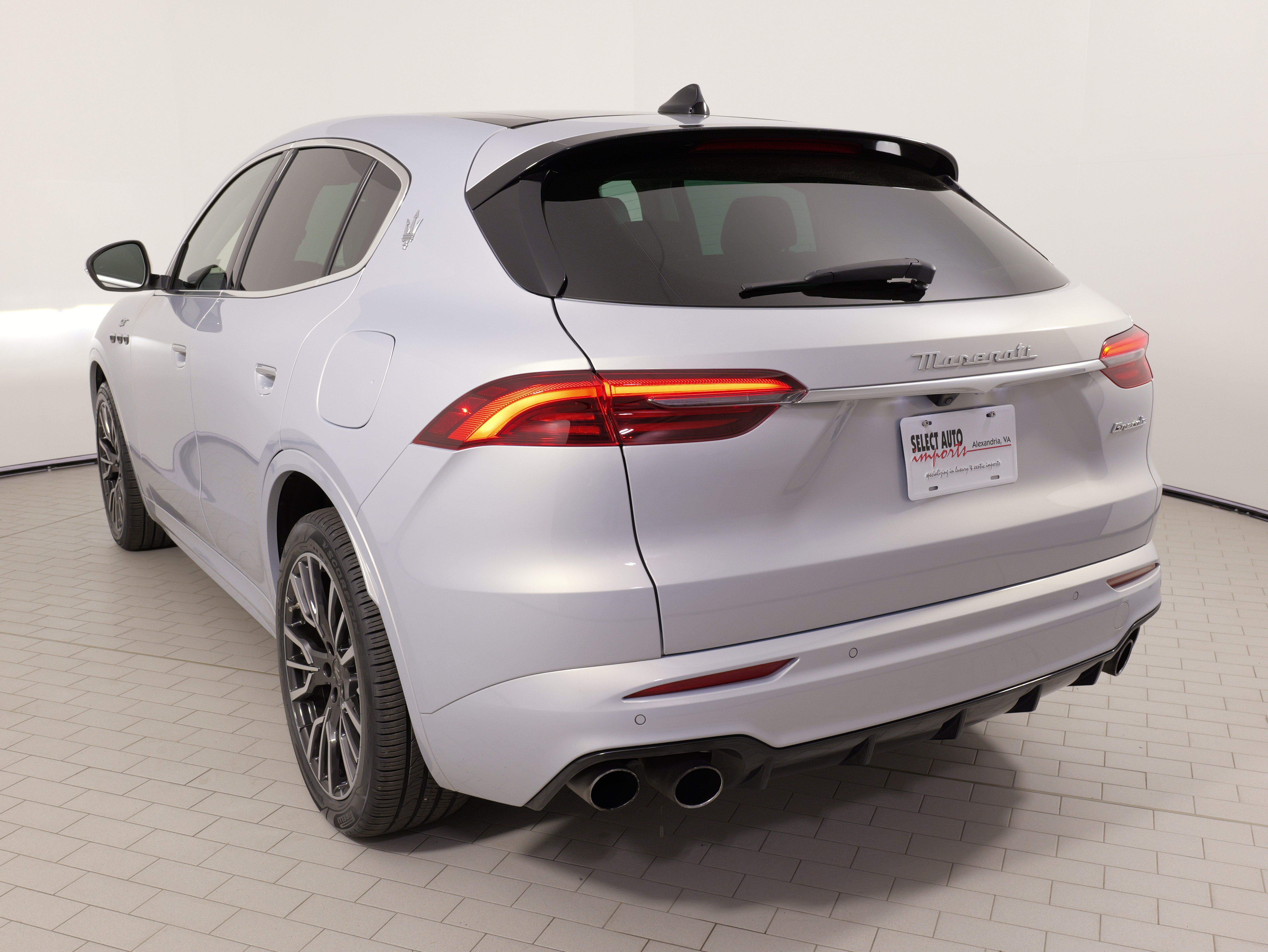 Used 2023 Maserati Grecale GT AWD/4WD image 12