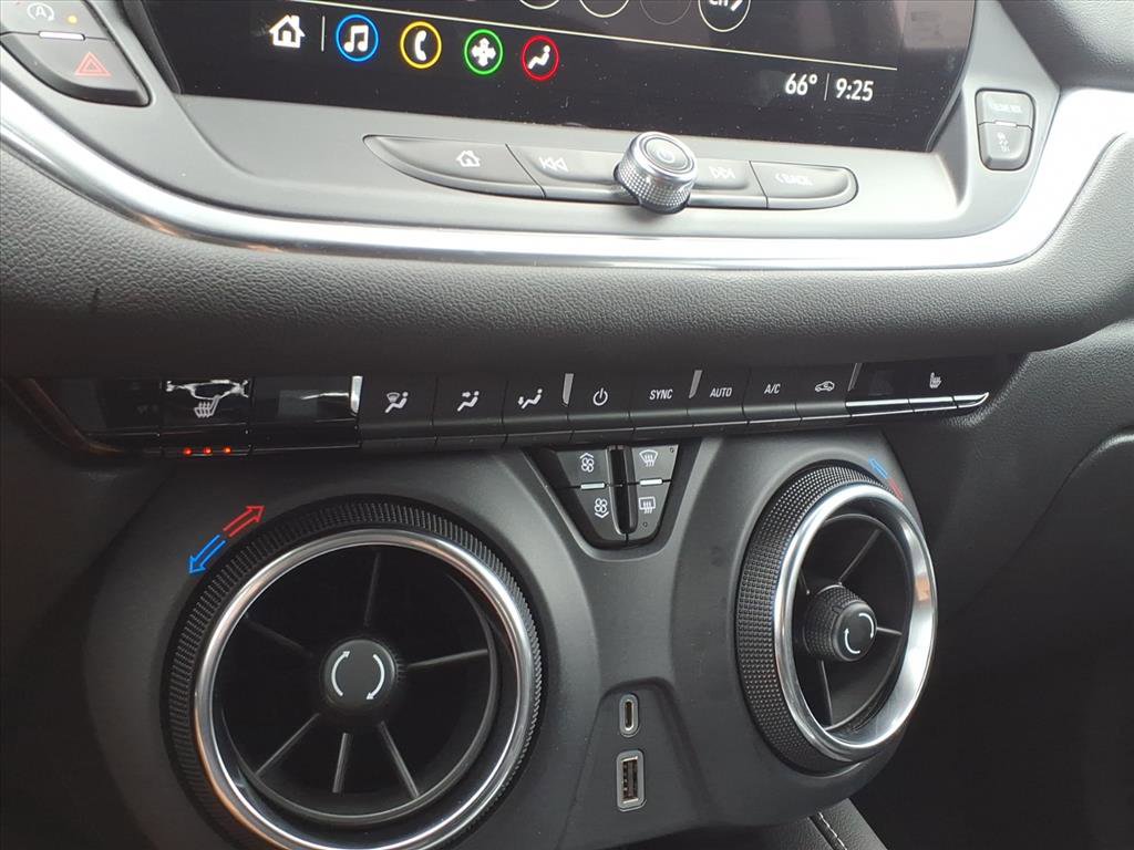 Used 2023 Chevrolet Blazer LT w/ Convenience Package image 10