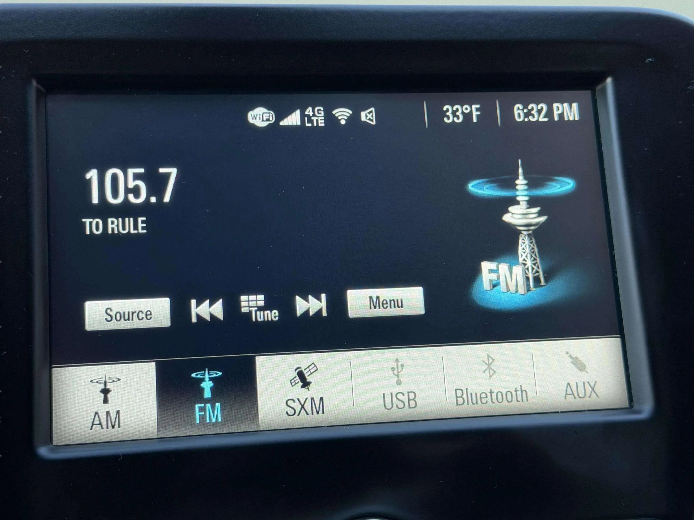 Used 2018 Chevrolet Equinox LT image 32