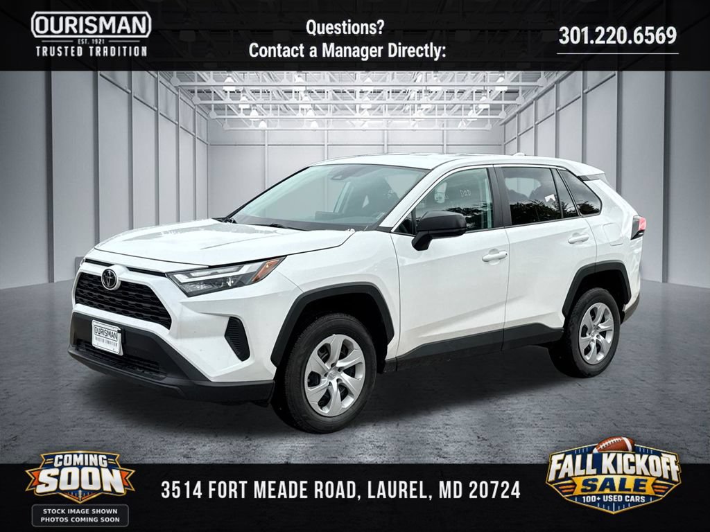 Used 2025 Toyota RAV4 LE AWD/4WD image 4