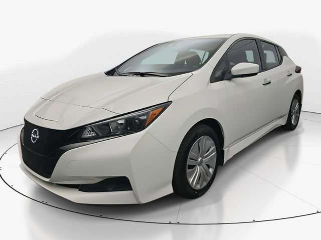 Used 2024 Nissan Leaf S image 5
