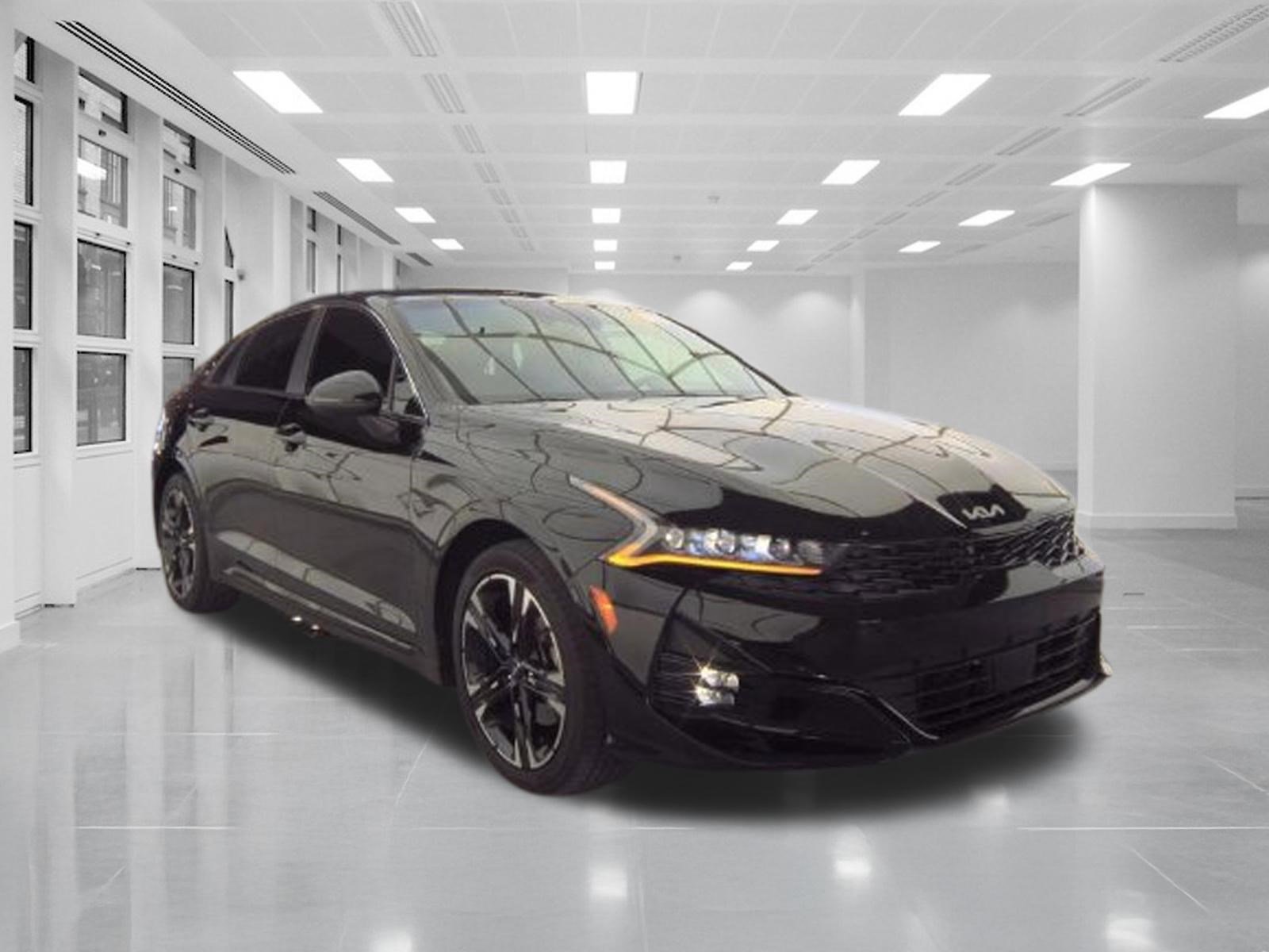 Used 2024 Kia K5 GT-Line w/ GT-Line Premium Package FWD image 3