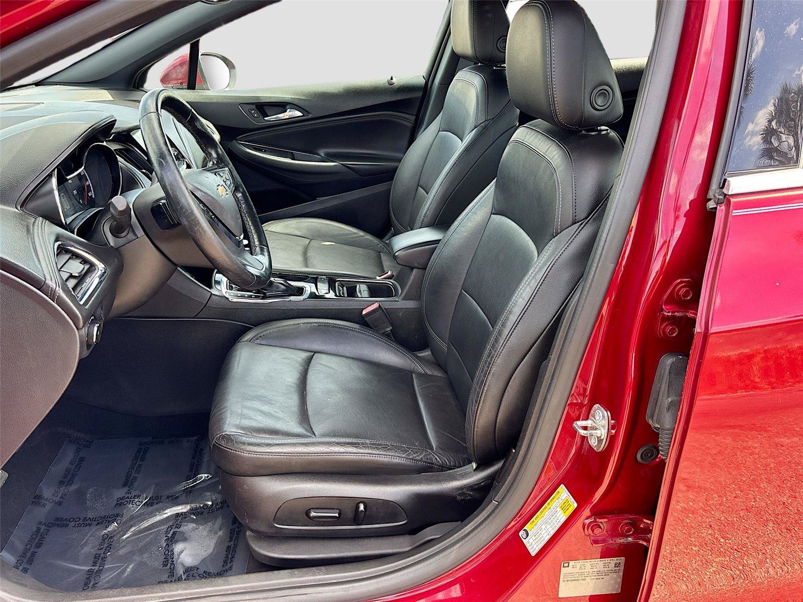 Used 2017 Chevrolet Cruze Premier FWD image 22
