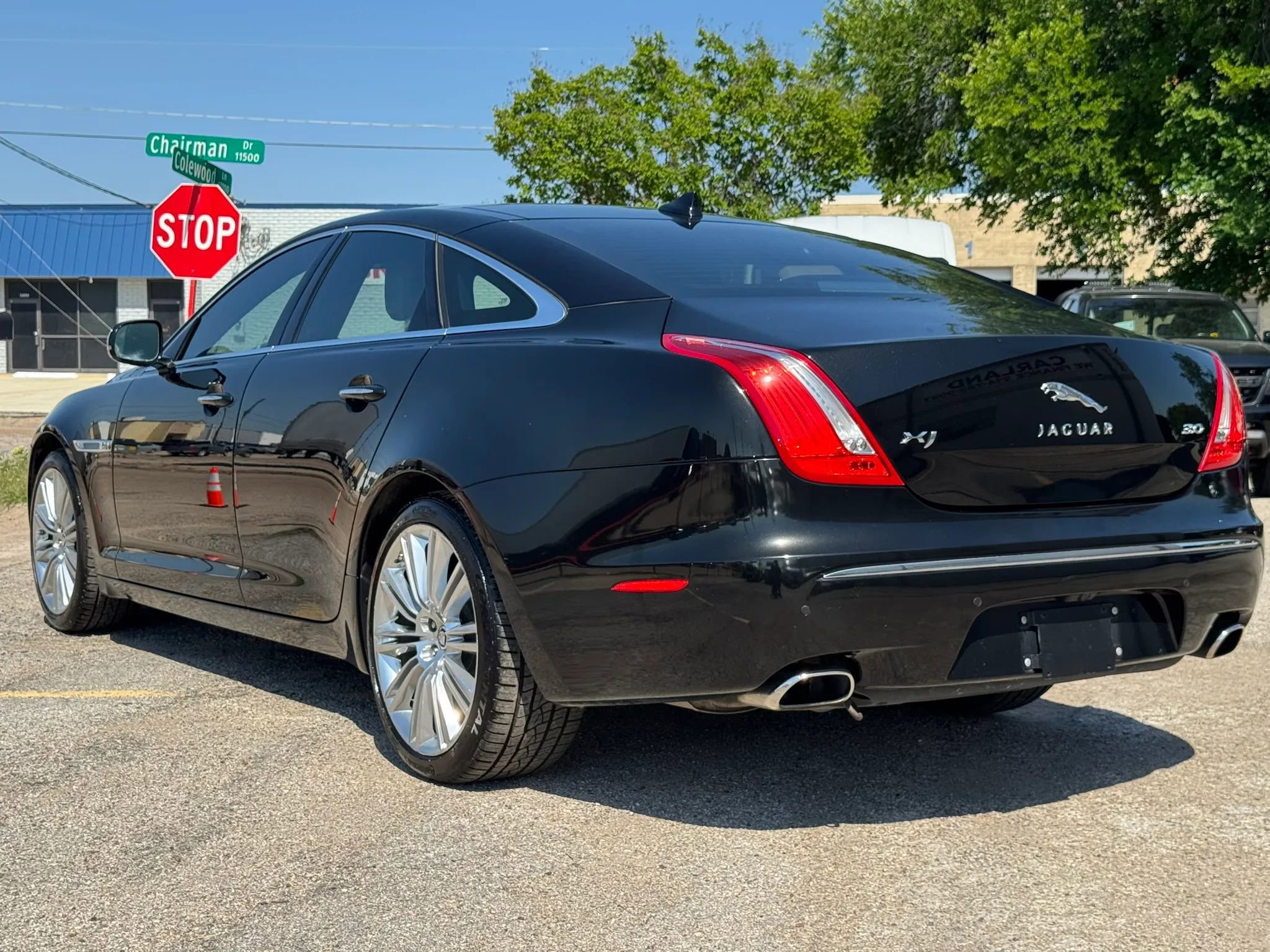 Used 2013 Jaguar XJ RWD image 4