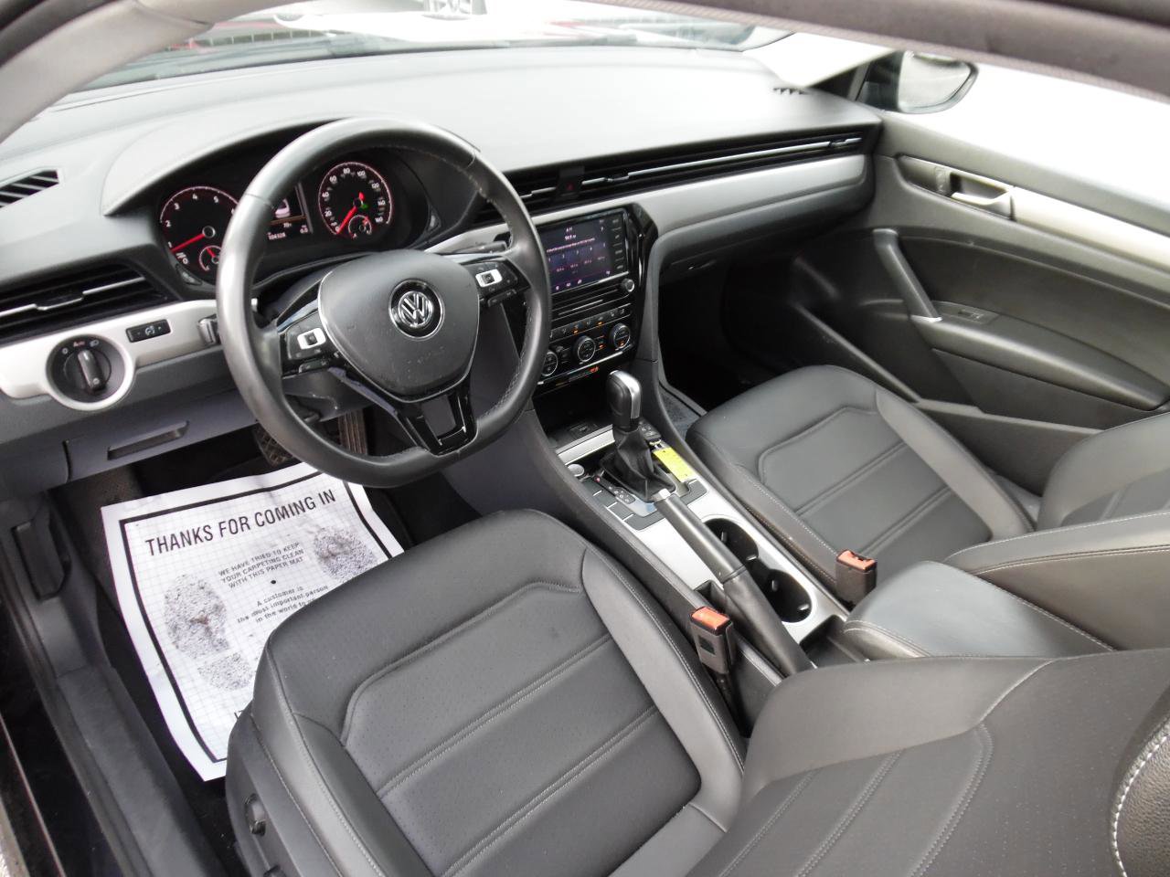 Used 2022 Volkswagen Passat 2.0T SE image 12