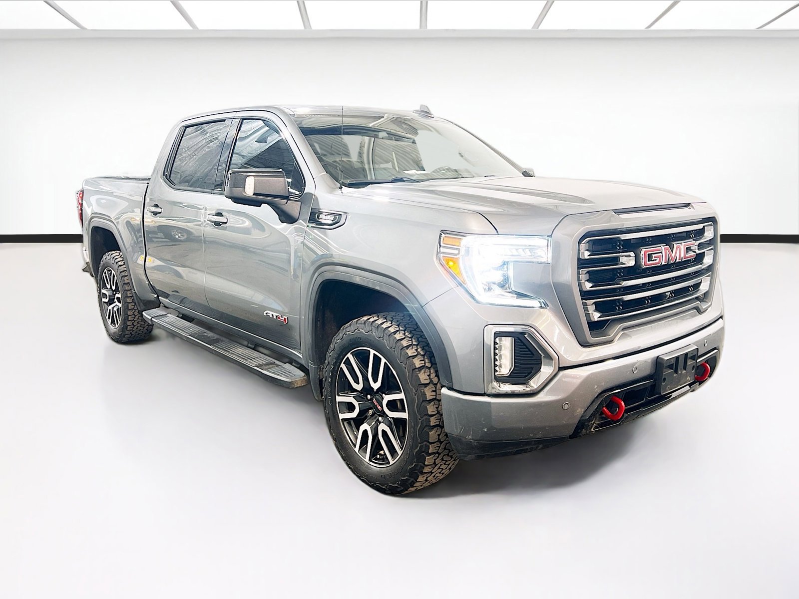 Used 2020 GMC Sierra 1500 AT4 w/ AT4 Premium Package image 3