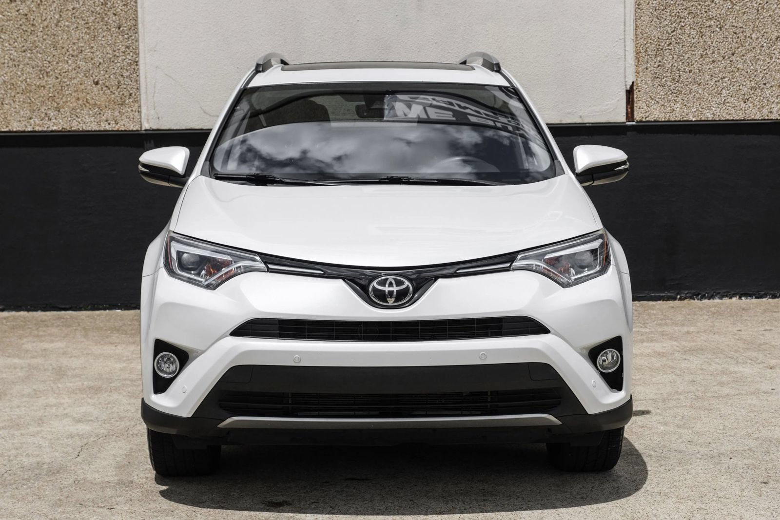 Used 2017 Toyota RAV4 Limited FWD image 5