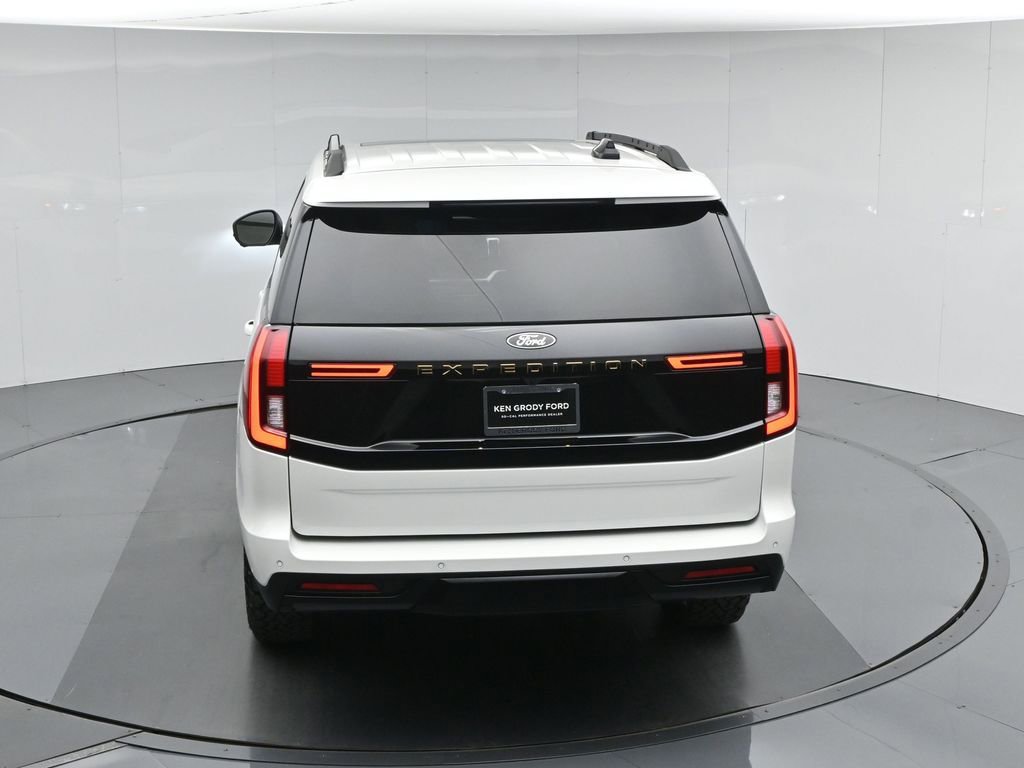 Used 2025 Ford Expedition Tremor AWD/4WD image 48